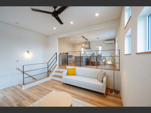 部屋数も遊び心も欲しいあなたへ 【ZERO-CUBE STEPFLOOR】